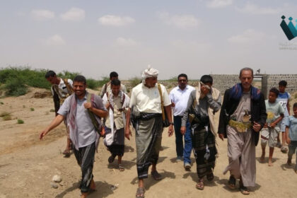 محافظ الحديدة يتفقد مشاريع تنموية حيوية بالزهرة