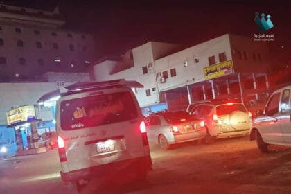 أزمة الوقود في عدن: طوابير لا تنتهي وتكشف عن اختلالات اقتصادية عميقة