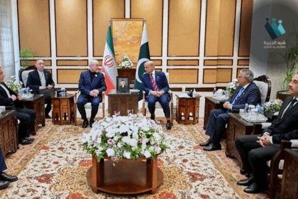 إيران تسعى لإنعاش اقتصادها بفتح قنوات مالية دولية