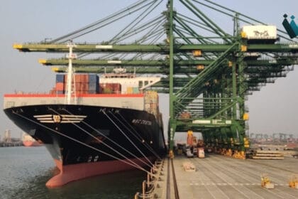 تحويل مسارات الشحن: اضطراب هرمز يغير خريطة التجارة العالمية