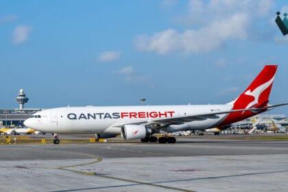 كانتاس تطلق خدمات الشحن الجوي المخصصة لسنغافورة: دفعة للاقتصاد الإقليمي