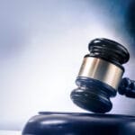 حكم قضائي بـ 49 مليون دولار يثير الجدل حول تعويضات شركات الشحن