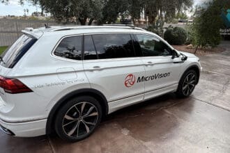 مايكروفيجن تعيد تعريف تقنية LiDAR للشاحنات بعد صفقة لومينار