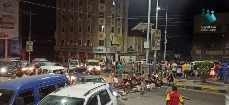 عدن تغرق في الظلام: أزمة الكهرباء تثير الغضب الشعبي وتساؤلات حول 600 مليون دولار