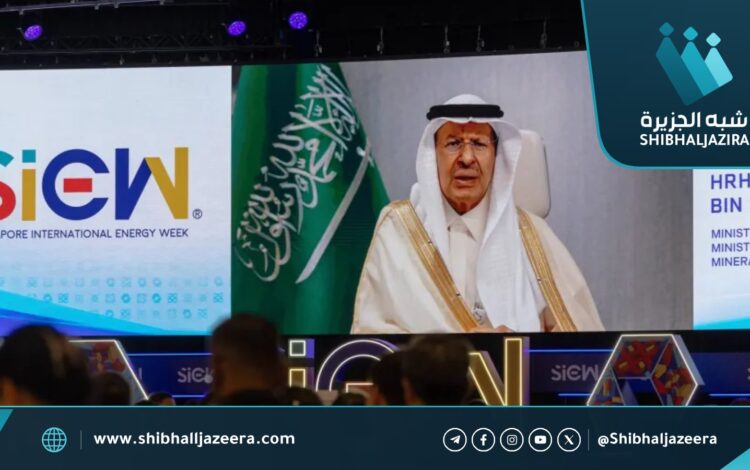 السعودية وسنغافورة تعتزمان تخزين النفط الخام في سنغافورة من 2027